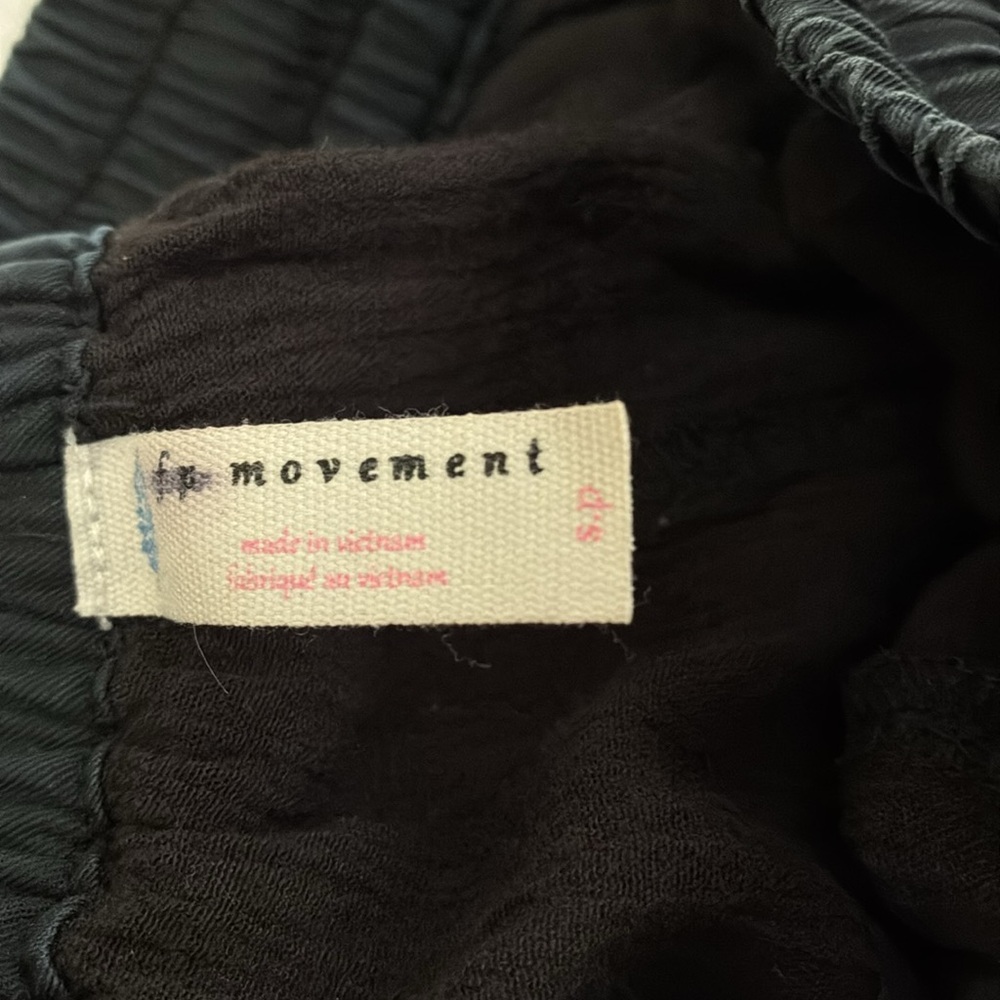 Free People Movement great gauzy like wide leg palazzo pants w/ big pockets - Picture 9 of 16